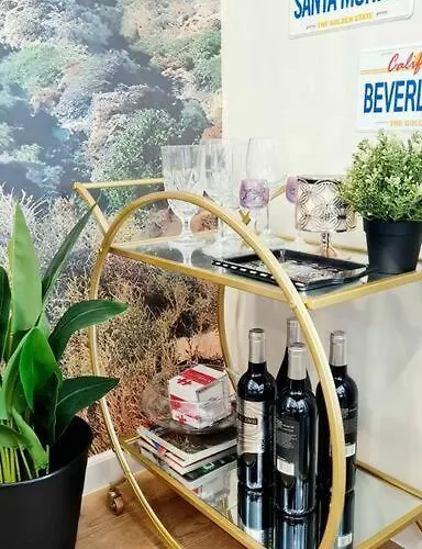 شقة California Themed In Bgc مانيلا